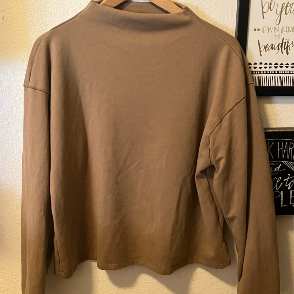 MELLODAY Tan Sweatshirt